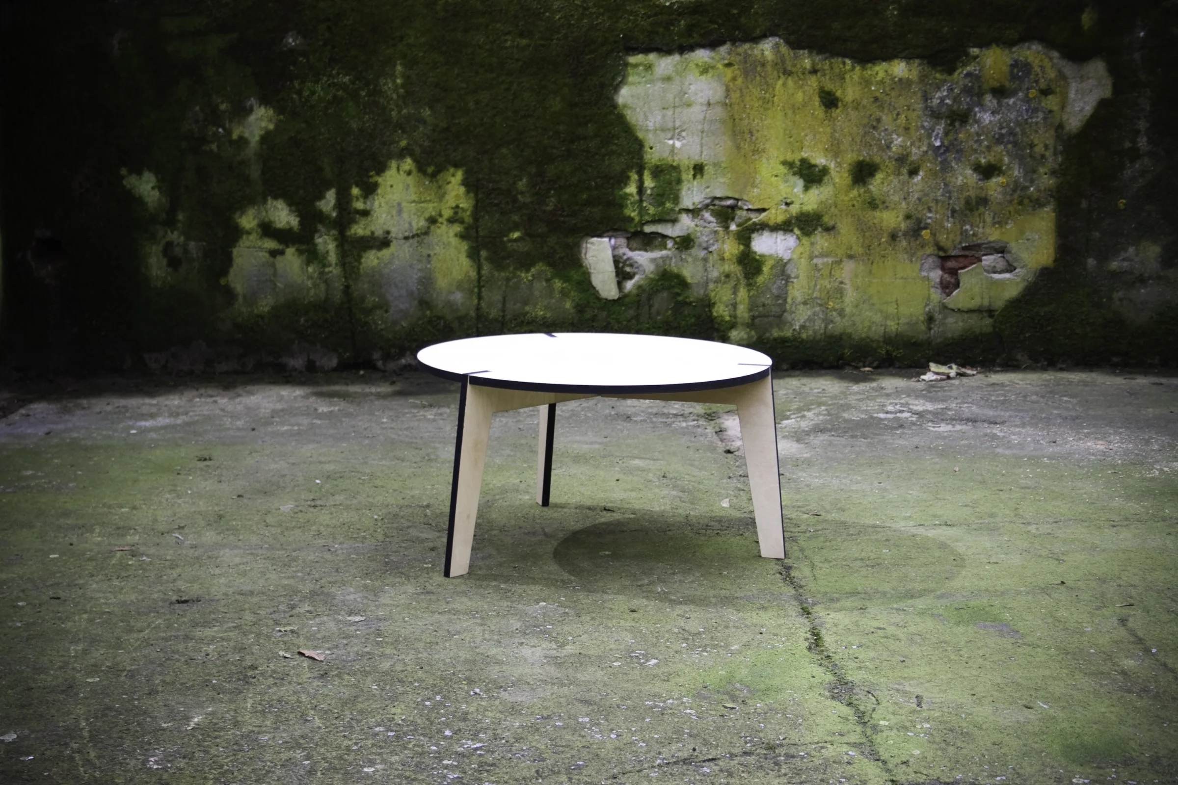 MICH TABLE by Stal Collectief